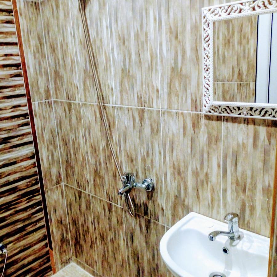 Rose & Water Guest House Pavel Banya Exterior foto